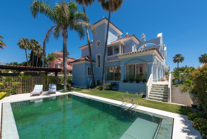 R5043874-Villa-For-Sale-Cortijo-Blanco-Semi-Detached-6-Beds-373-Built-4