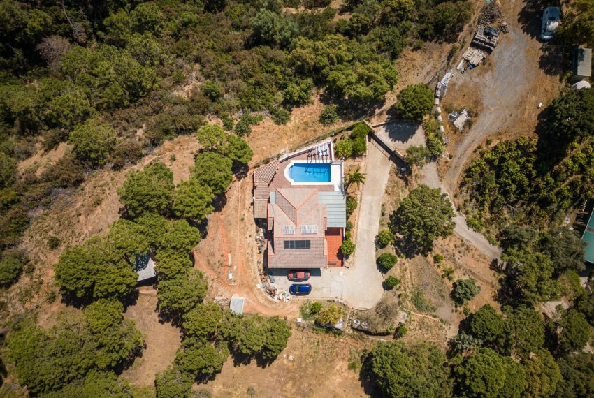 R5043898-Villa-For-Sale-Estepona-Finca-4-Beds-114-Built-1