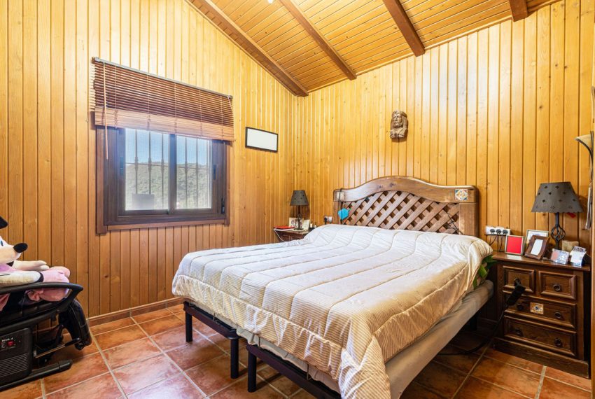 R5043898-Villa-For-Sale-Estepona-Finca-4-Beds-114-Built-10