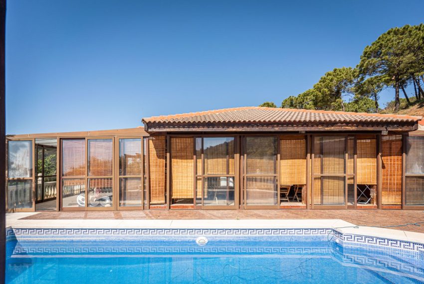 R5043898-Villa-For-Sale-Estepona-Finca-4-Beds-114-Built-2