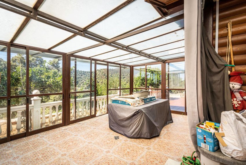 R5043898-Villa-For-Sale-Estepona-Finca-4-Beds-114-Built-4