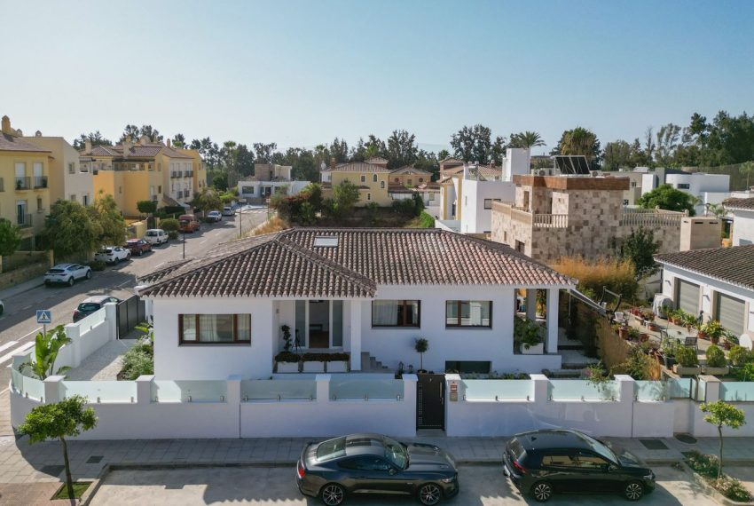 R5043916-Villa-For-Sale-La-Cala-de-Mijas-Detached-5-Beds-358-Built-3