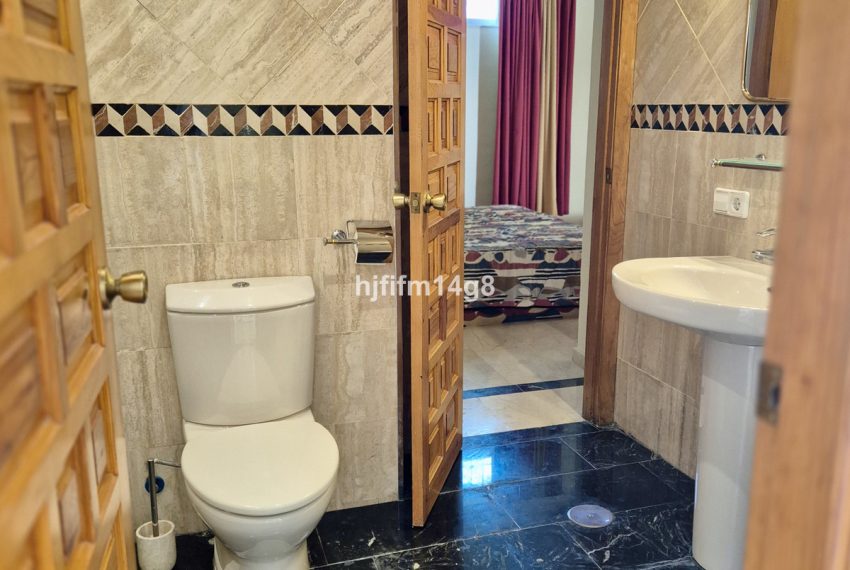 R5044105-Villa-For-Sale-La-Campana-Detached-3-Beds-359-Built-14