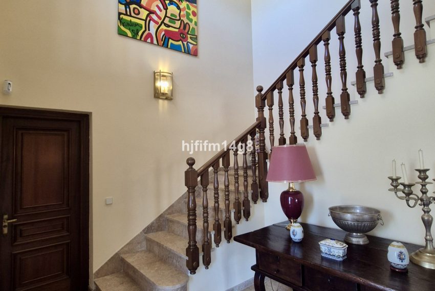 R5044105-Villa-For-Sale-La-Campana-Detached-3-Beds-359-Built-15