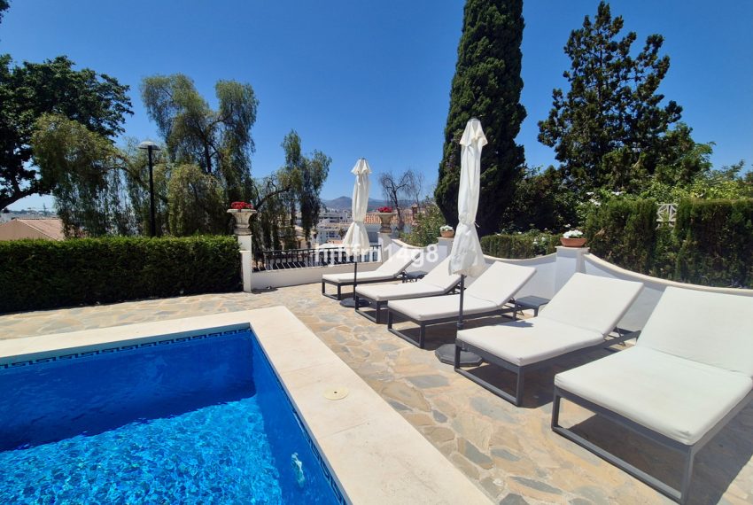 R5044105-Villa-For-Sale-La-Campana-Detached-3-Beds-359-Built-17