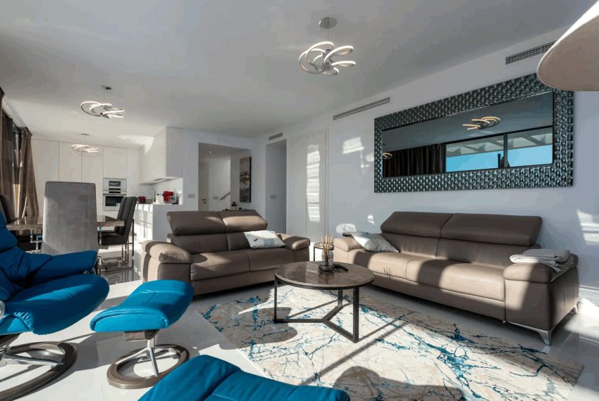 R5044249-Apartment-For-Sale-Estepona-Penthouse-3-Beds-134-Built-2