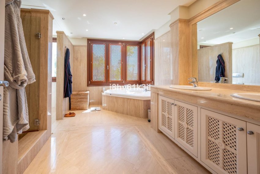 R5044456-Apartment-For-Sale-Marbella-Ground-Floor-3-Beds-212-Built-19