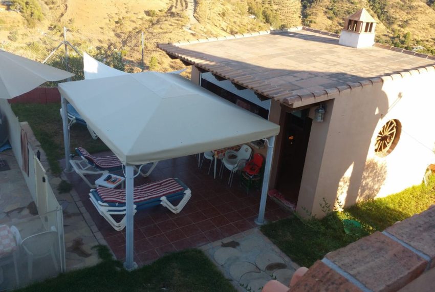 R5044507-Villa-For-Sale-Guaro-Finca-5-Beds-366-Built-1