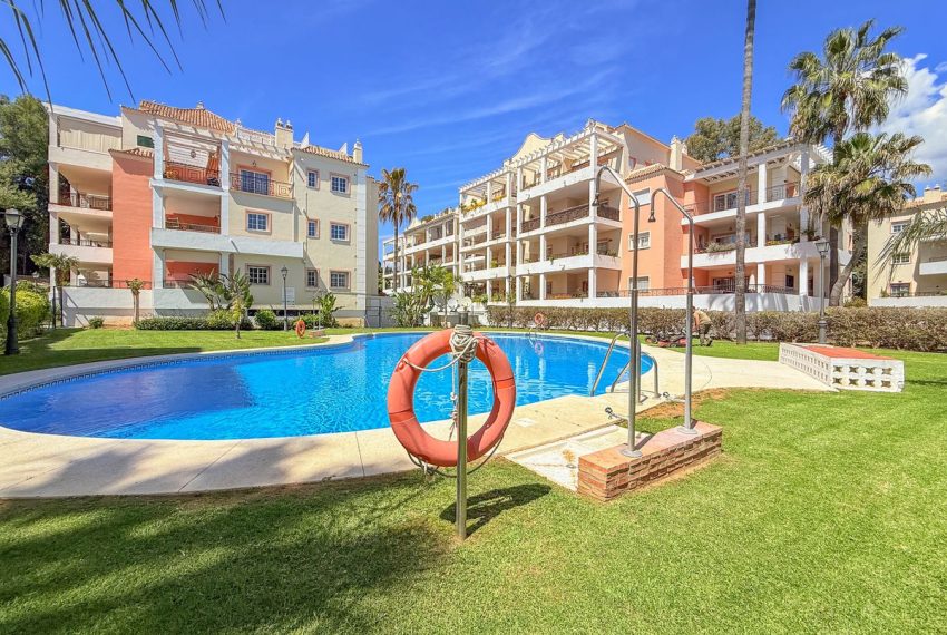 R5044672-Apartment-For-Sale-Nueva-Andalucia-Middle-Floor-2-Beds-123-Built-1