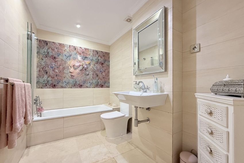 R5044672-Apartment-For-Sale-Nueva-Andalucia-Middle-Floor-2-Beds-123-Built-12