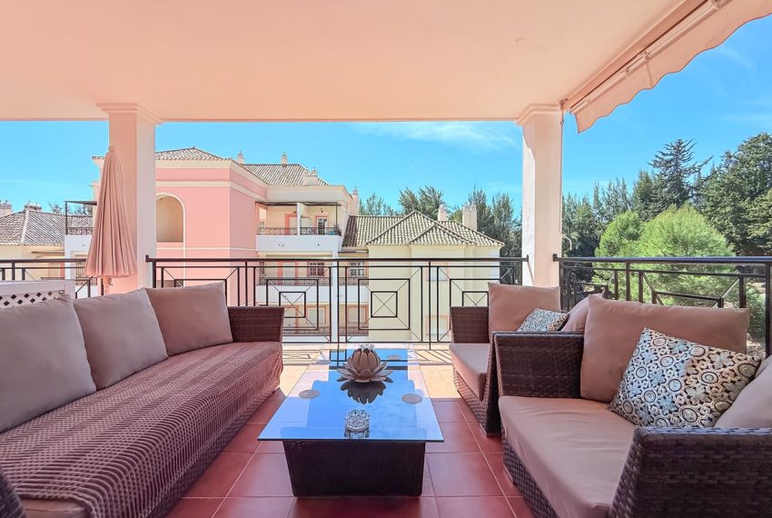 R5044672-Apartment-For-Sale-Nueva-Andalucia-Middle-Floor-2-Beds-123-Built