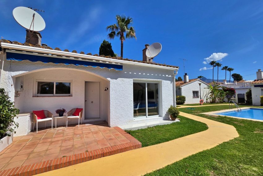 R5044729-Villa-For-Sale-Cortijo-Blanco-Detached-2-Beds-90-Built-1