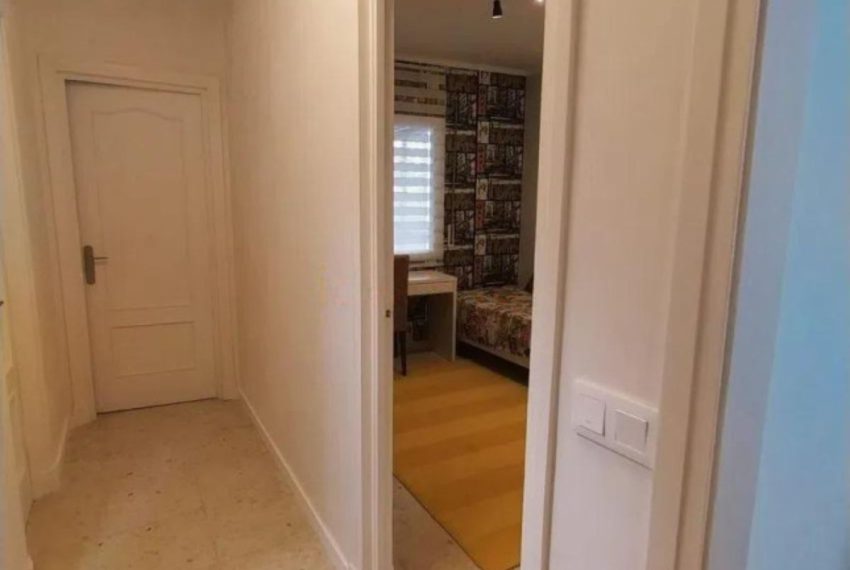 R5045056-Townhouse-For-Sale-San-Pedro-de-Alcantara-Semi-Detached-5-Beds-216-Built-4