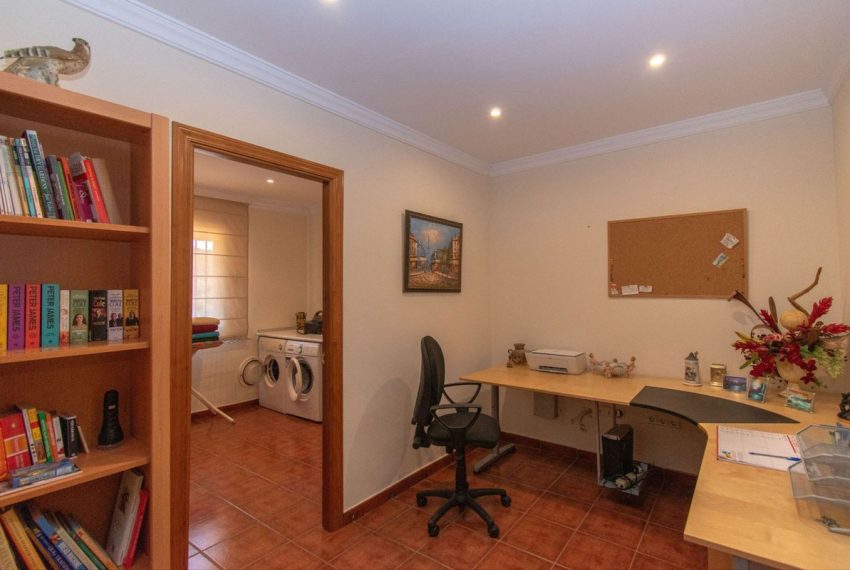 R5045113-Villa-For-Sale-La-Cala-de-Mijas-Detached-3-Beds-380-Built-17