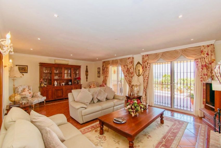 R5045113-Villa-For-Sale-La-Cala-de-Mijas-Detached-3-Beds-380-Built-4