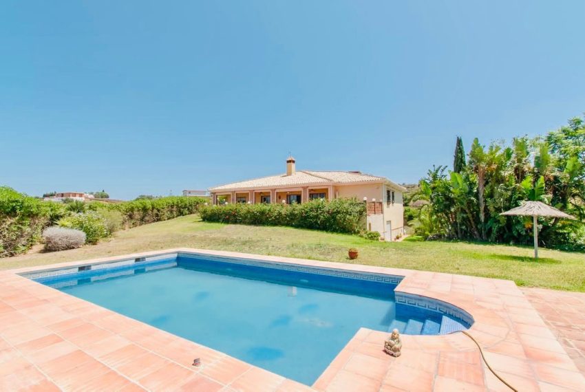 R5045113-Villa-For-Sale-La-Cala-de-Mijas-Detached-3-Beds-380-Built