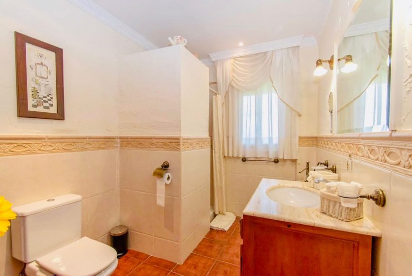 R5045113-Villa-For-Sale-La-Cala-de-Mijas-Detached-3-Beds-380-Built-9
