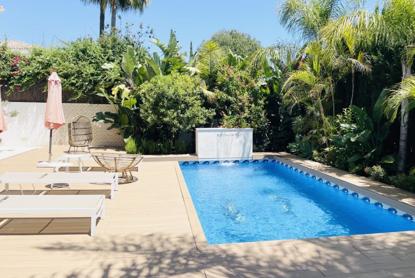 R5045278-Villa-For-Sale-Nagueles-Semi-Detached-5-Beds-344-Built-11