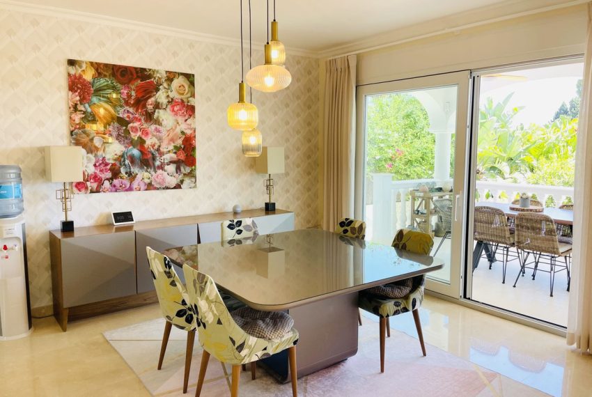 R5045278-Villa-For-Sale-Nagueles-Semi-Detached-5-Beds-344-Built-5