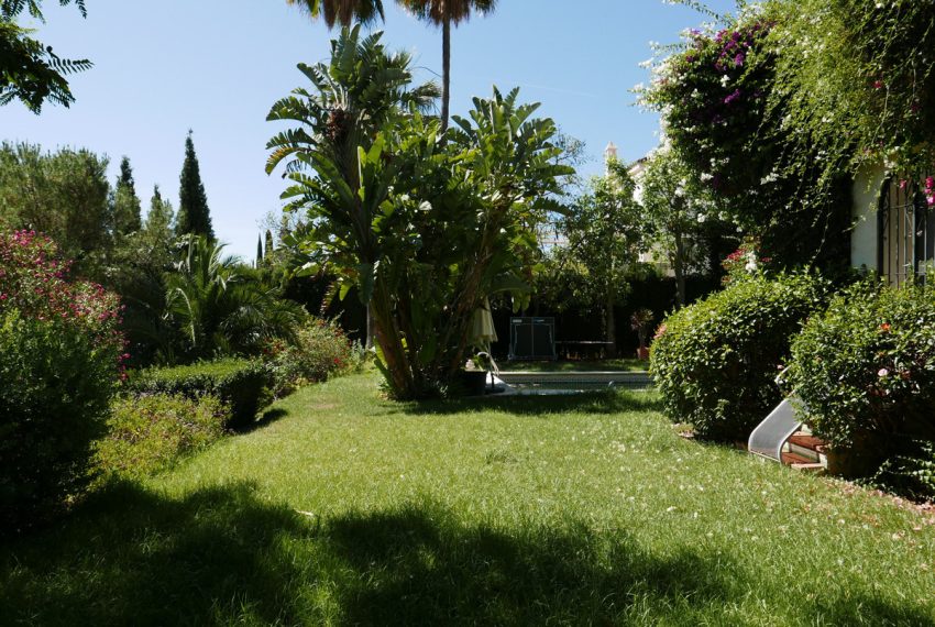 R5046145-Villa-For-Sale-Nueva-Andalucia-Detached-4-Beds-242-Built-16