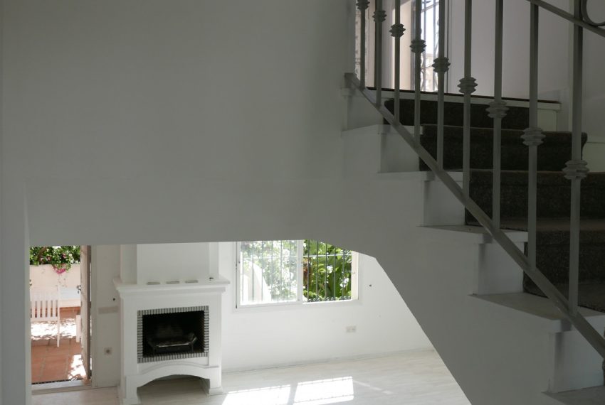 R5046145-Villa-For-Sale-Nueva-Andalucia-Detached-4-Beds-242-Built-5