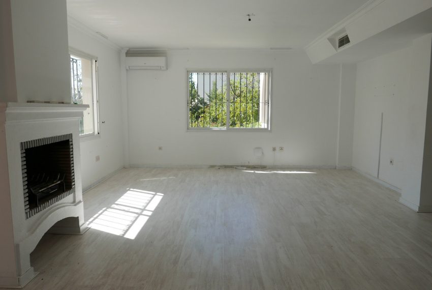 R5046145-Villa-For-Sale-Nueva-Andalucia-Detached-4-Beds-242-Built-7