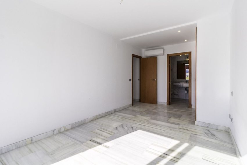 R5046292-Apartment-For-Sale-Estepona-Penthouse-2-Beds-107-Built-10