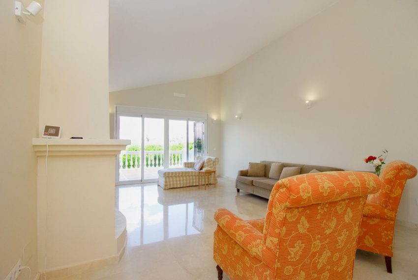 R5046523-Villa-For-Sale-Coin-Detached-6-Beds-323-Built-10