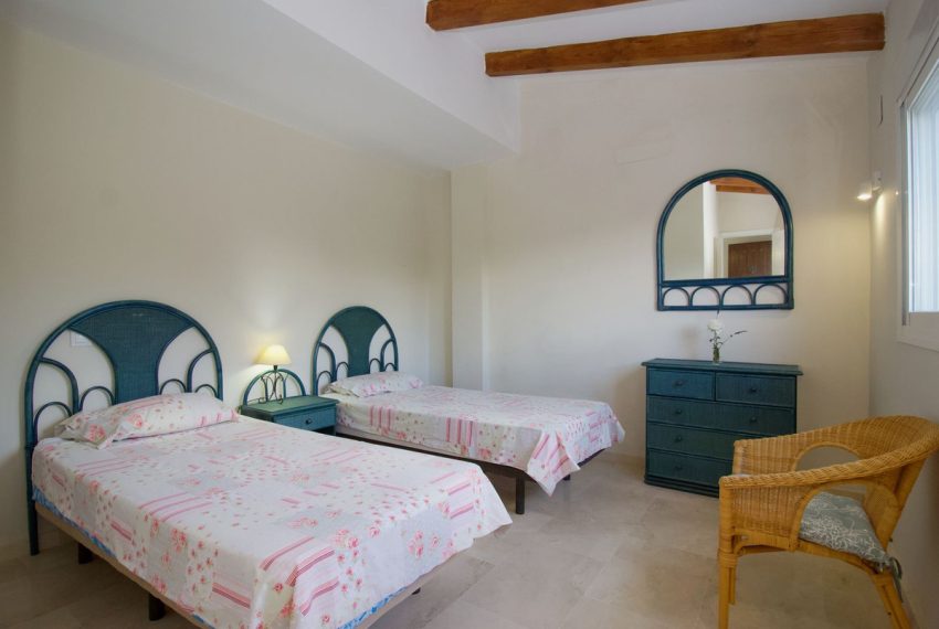 R5046523-Villa-For-Sale-Coin-Detached-6-Beds-323-Built-17