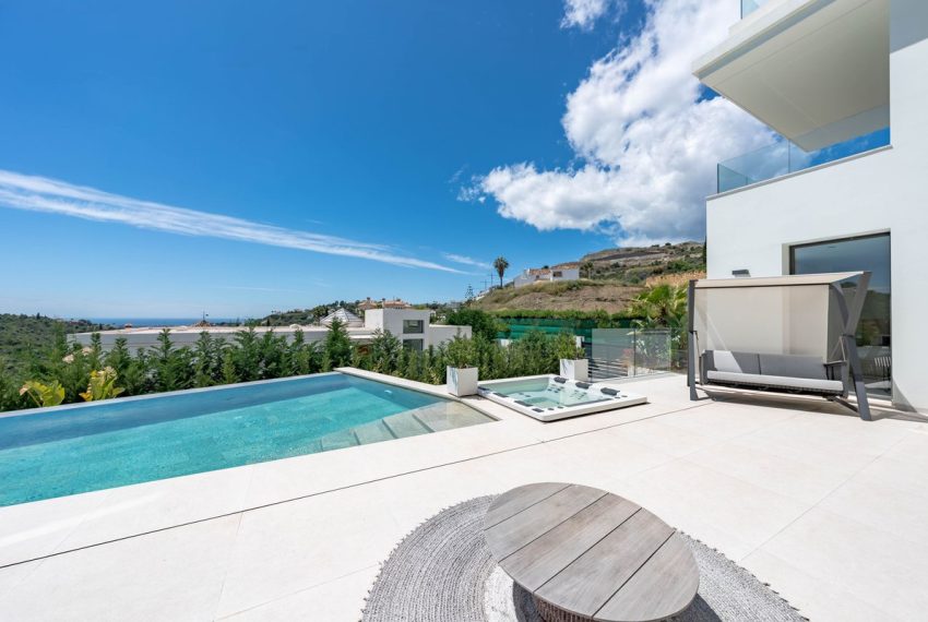 R5046685-Villa-For-Sale-La-Quinta-Detached-5-Beds-817-Built-13