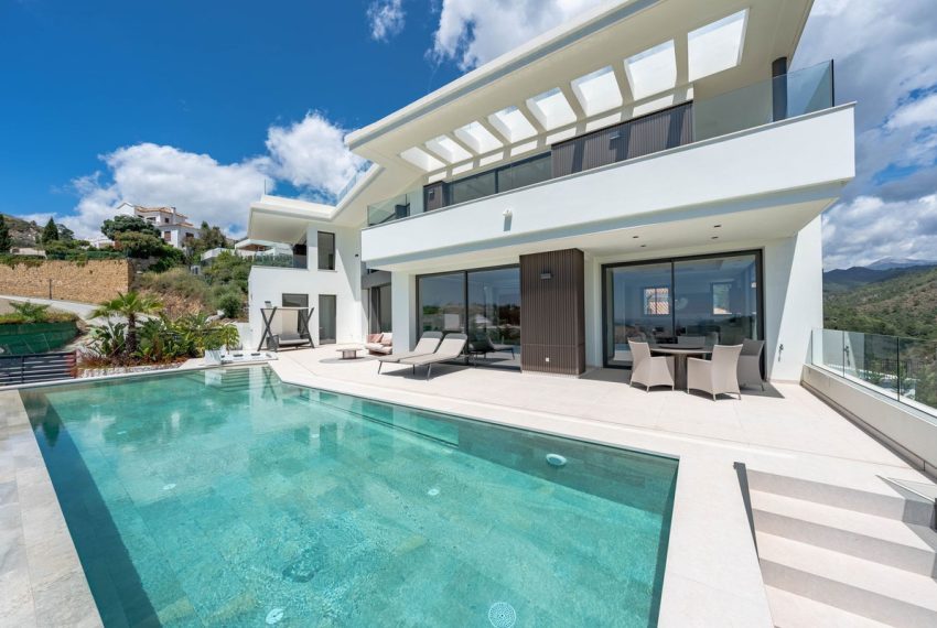 R5046685-Villa-For-Sale-La-Quinta-Detached-5-Beds-817-Built-17