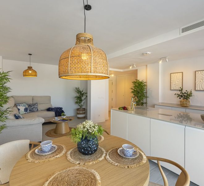 R5046724-Image 1-Penthouse - 3 Beds - 139 Built