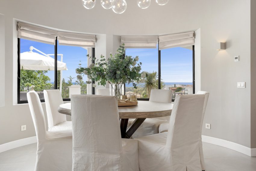 R5047192-Villa-For-Sale-Benahavis-Detached-5-Beds-457-Built-10