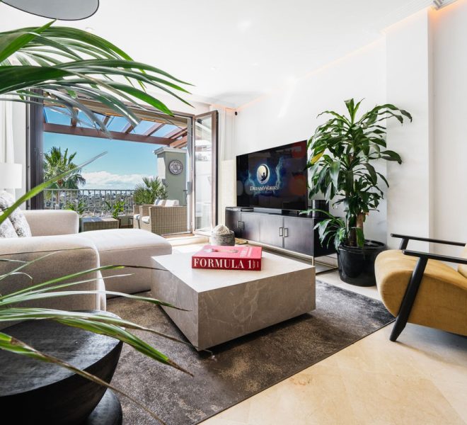 R5047348-Image 1-Penthouse - 3 Beds - 103 Built