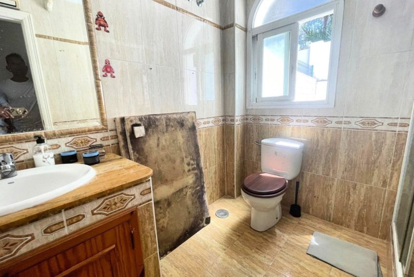 R5047618-Villa-For-Sale-Nueva-Andalucia-Detached-3-Beds-265-Built-12