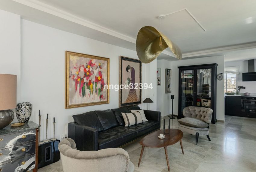 R5047696-Apartment-For-Sale-New-Golden-Mile-Penthouse-2-Beds-80-Built-2