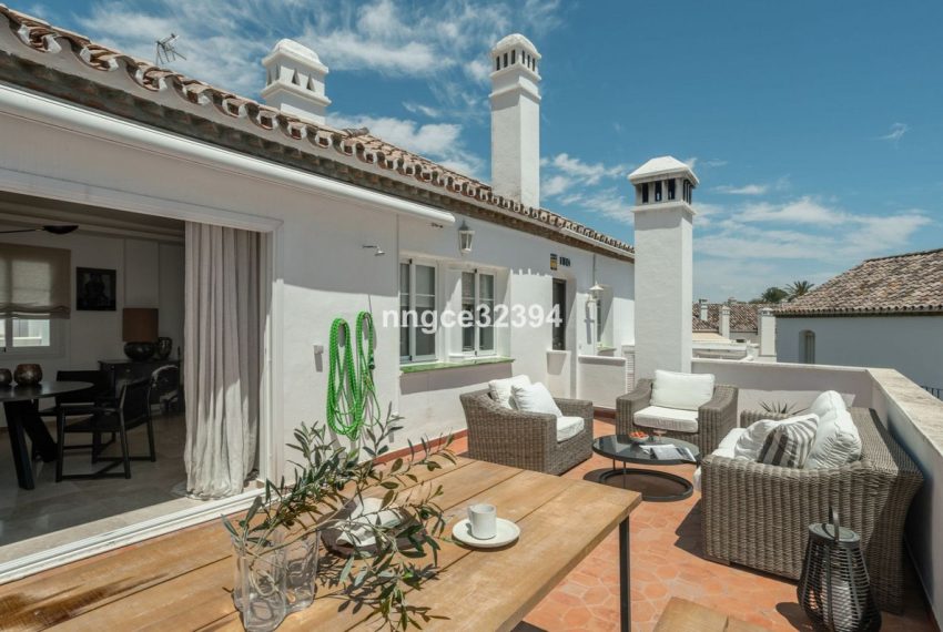 R5047696-Apartment-For-Sale-New-Golden-Mile-Penthouse-2-Beds-80-Built-5