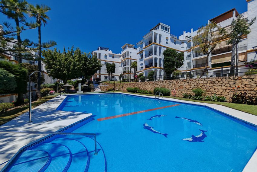 R5047777-Apartment-For-Sale-Estepona-Penthouse-3-Beds-118-Built