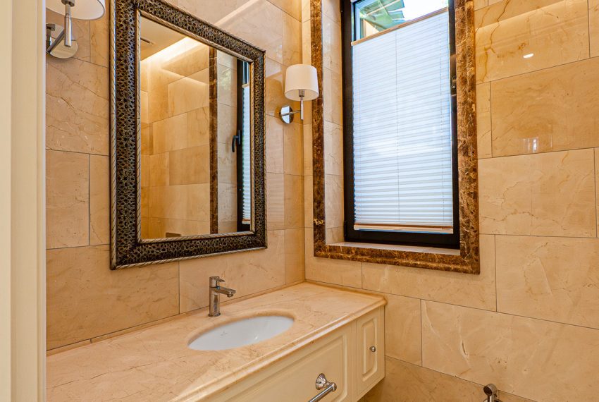 R5047873-Villa-For-Sale-Los-Flamingos-Detached-6-Beds-526-Built-19