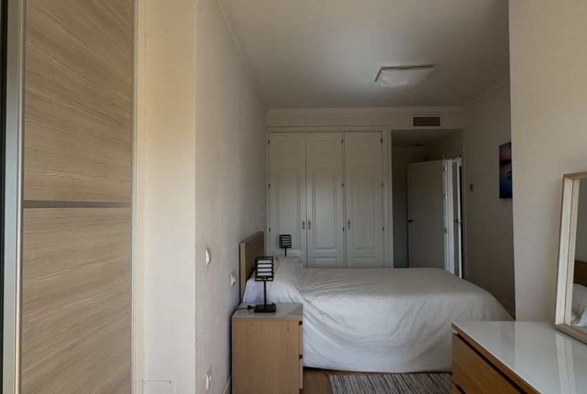 R5048275-Apartment-For-Sale-Elviria-Penthouse-4-Beds-400-Built-10
