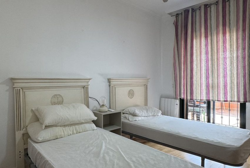 R5048275-Apartment-For-Sale-Elviria-Penthouse-4-Beds-400-Built-19