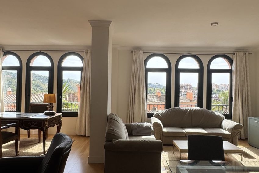 R5048275-Apartment-For-Sale-Elviria-Penthouse-4-Beds-400-Built
