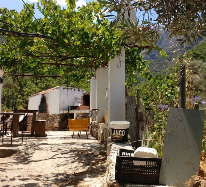 R5048515-Image 1-Finca - 3 Beds - 210 Built