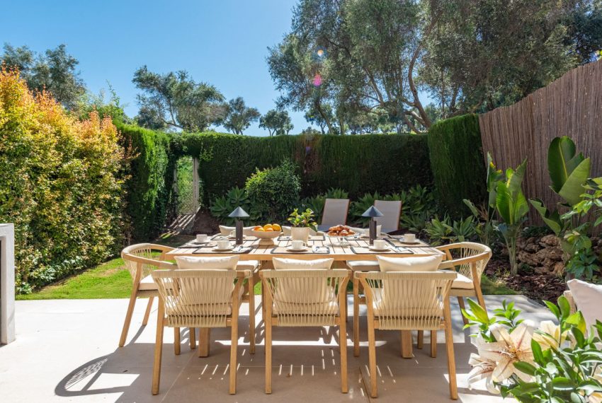 R5048650-Townhouse-For-Sale-Nueva-Andalucia-Terraced-4-Beds-129-Built-10