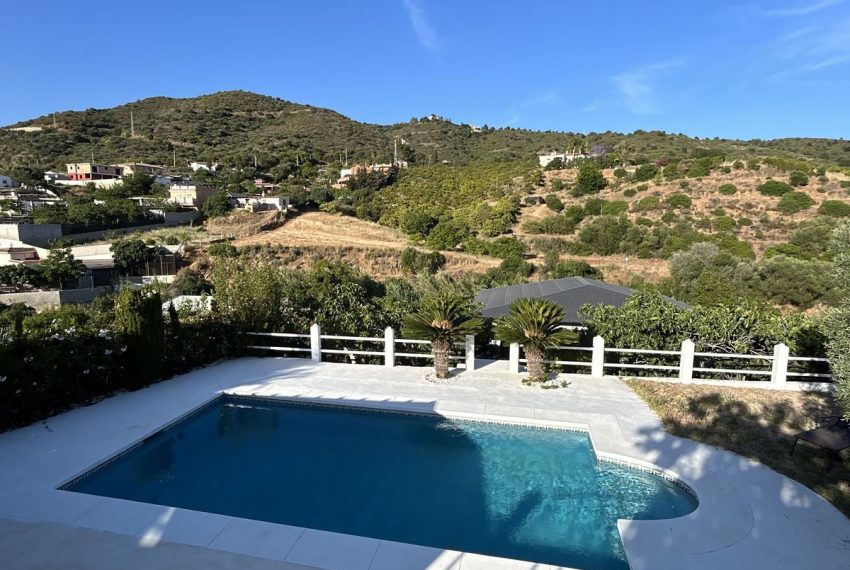 R5048665-Villa-For-Sale-Marbella-Detached-3-Beds-203-Built-3