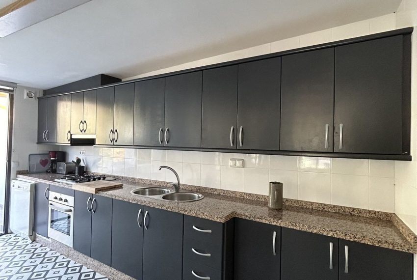 R5048665-Villa-For-Sale-Marbella-Detached-3-Beds-203-Built-9