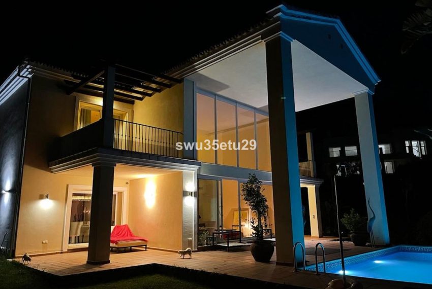 R5048674-Villa-For-Sale-Istan-Detached-3-Beds-307-Built-3