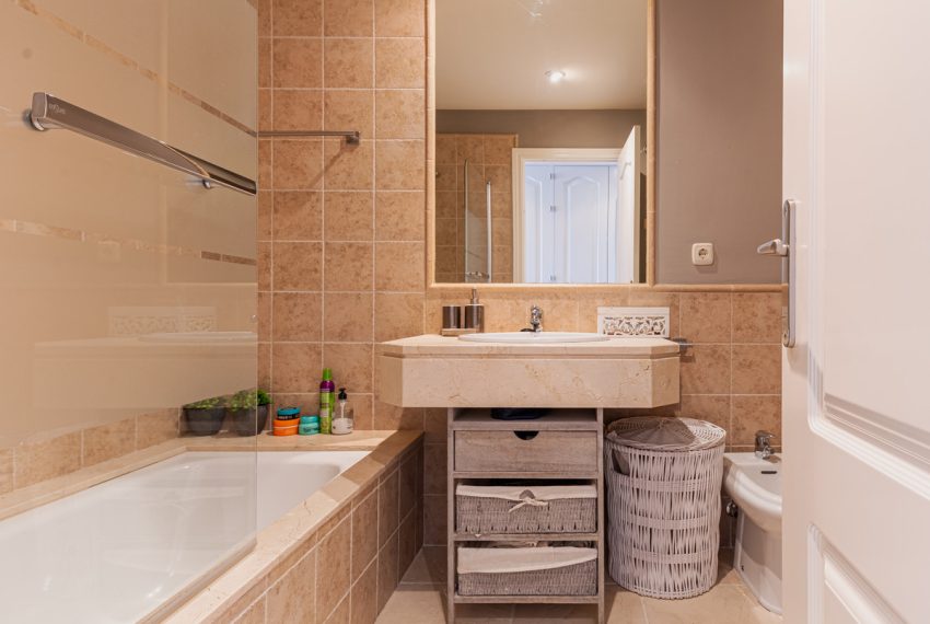 R5049313-Apartment-For-Sale-Estepona-Penthouse-3-Beds-258-Built-11