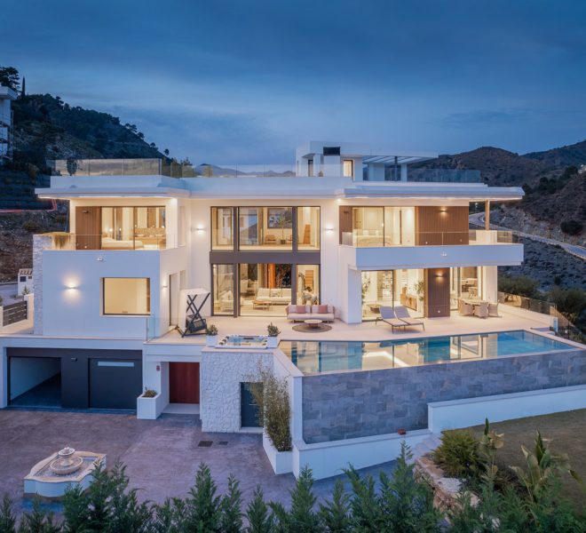 R5049316-Image 1-Detached - 6 Beds - 764 Built