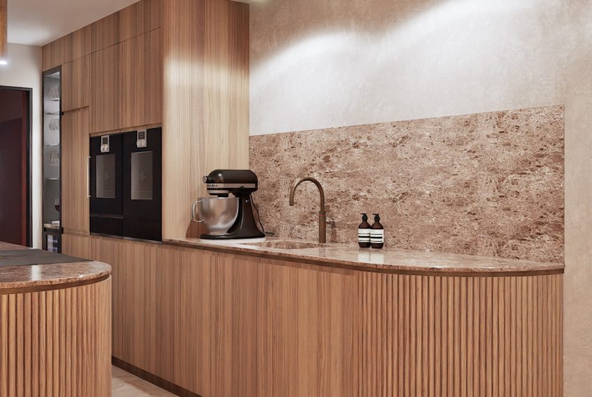 R5049322-Townhouse-For-Sale-The-Golden-Mile-Terraced-4-Beds-240-Built-9